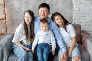 Віталій Кім зворушив мережу саморобним відео до дня народження сина