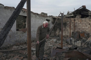Зруйнована обстрілом ферма. Тагавард, Нагірний Карабах, січень 2021 року