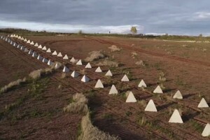 Окупанти встановлюють на окупованих територіях «зуби дракона»