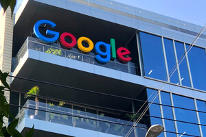 Google, яка контролює приблизно три чверті корейського ринку мобільних додатків, заперечує звинувачення