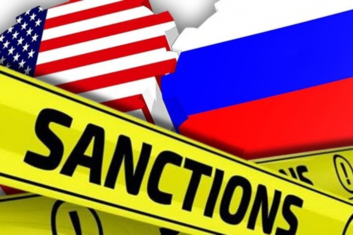 США розширили санкції проти Росії, що УПЦ МП лишила після себе в Лаврі. Головне за 12 квітня