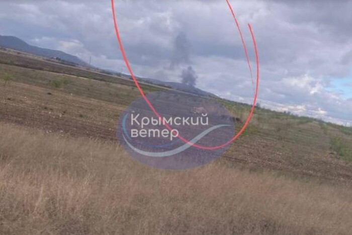 У Криму поблизу скупчення російської техніки пролунали вибухи