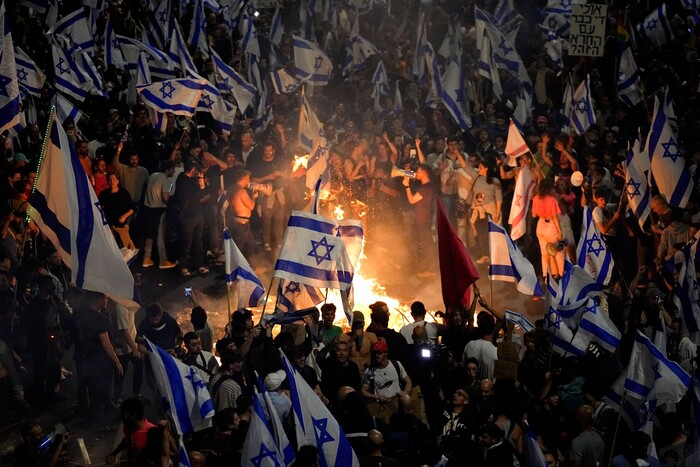 Ізраїльтяни вийшли на масові акції протесту (відео)