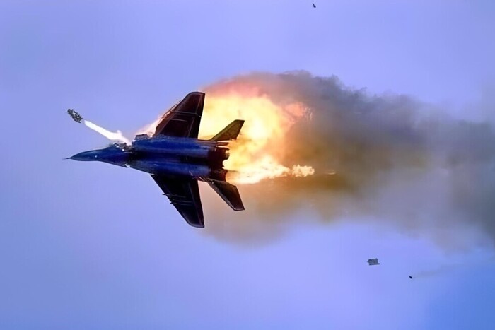 Сили оборони відбили понад 60 атак і збили літак Су-25 ворога – зведення