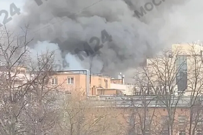 Велика пожежа біля ТЕЦ: горить центр Москви (відео)