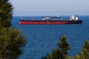 Введено заборону на експорт до ЄС російської нафти, яка транспортується морем