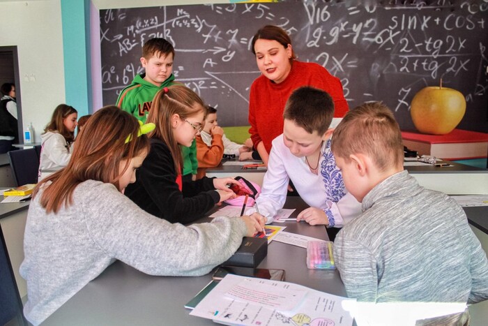 Міносвіти пропонує зменшити кількість предметів у школі: як відреагували українці