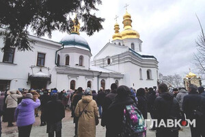 Московская церковь отказывается возвращать Лавру. Суд принял решение