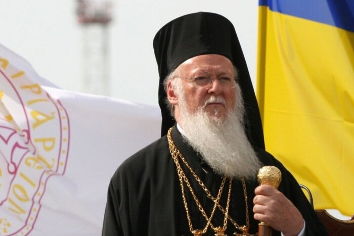 Крах Московської церкви в Україні. Духовенство благає патріарха Варфоломія про порятунок 