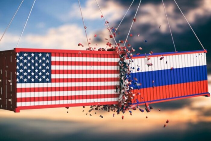 США можуть ввести майже повну заборону на експорт товарів до РФ – Bloomberg