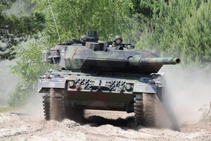 Іспанія планує передати Україні десять танків Leopard 2 