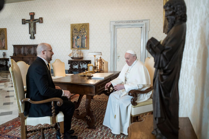 Шмигаль зустрінеться з Папою Римським перед візитом понтифіка до Угорщини: деталі