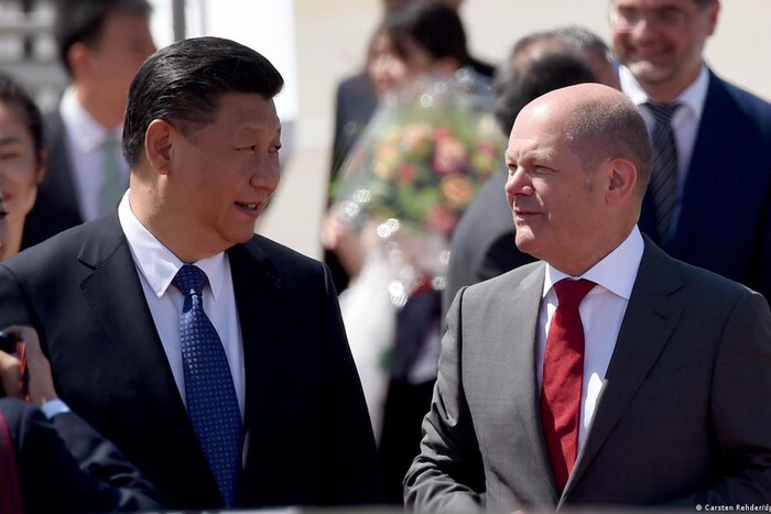 Шольц запросив прем’єр-міністра Китаю до Берліна: деталі візиту