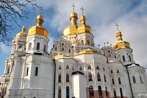 Журналіст розповів про те, що керівник хору з Лаври нібито розбещував семінариста