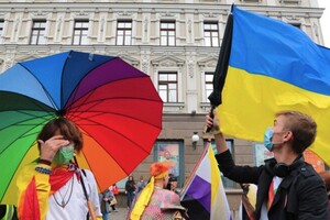 Учасники Маршу рівності – КиївПрайд 2021