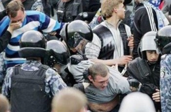 За полшага до полицейского государства