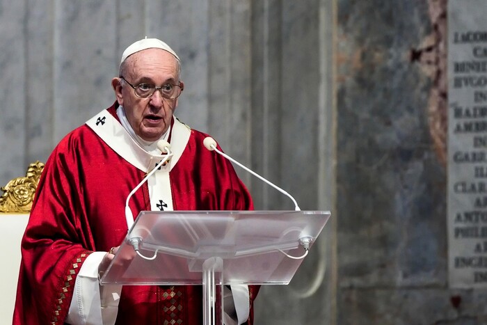 Папа Римський вперше допустив жінок до голосування на зборах єпископів
