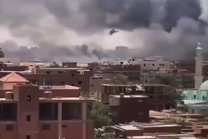 Сутички в Судані: тривають вуличні бої, обстріляно турецький евакуаційний літак