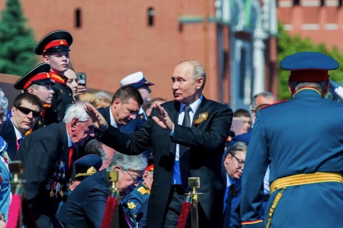 Військові паради на 9 травня скасовано ще у двох російських містах