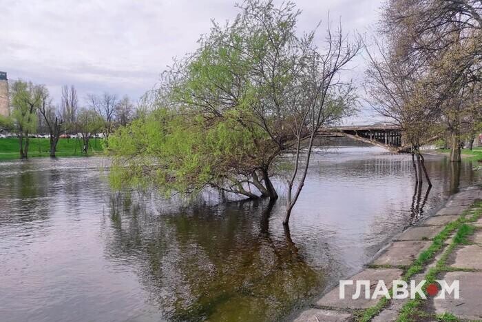 Переменная облачность, умеренные и кратковременные дожди: прогноз погоды в Украине на 30 апреля