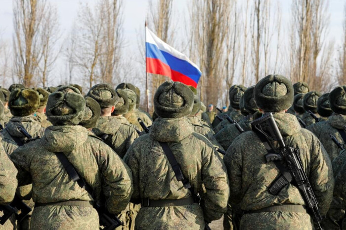 Росія прагне взяти під контроль свої численні воєнізовані угруповання – ГУР