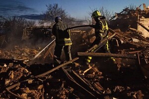 У Павлограді пошкоджено промислове підприємство, пожежу рятувальники приборкали