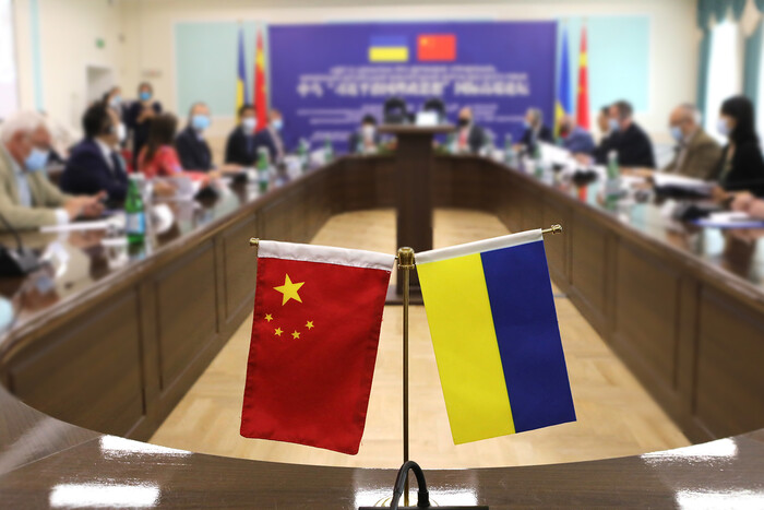 Експертка пояснила, чому українці марно сподіваються на Китай