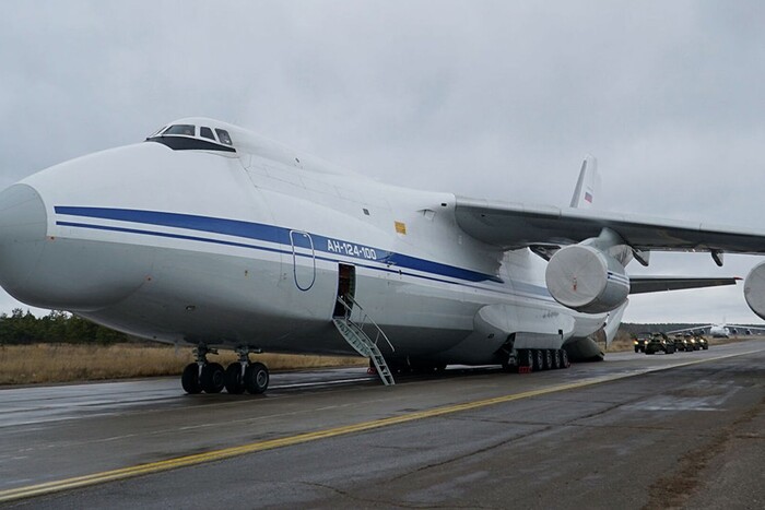 Росія заявила про атаку ЗСУ на військовий аеродром у Брянській області