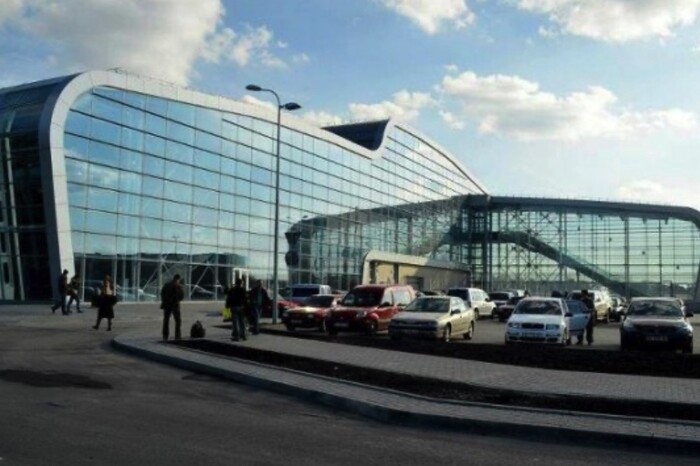 Україна може відкрити аеропорт у Львові: що для цього потрібно