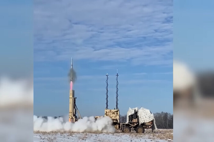 ЗРК IRIS-T в Україні: генерал показав комплекс у роботі (відео)