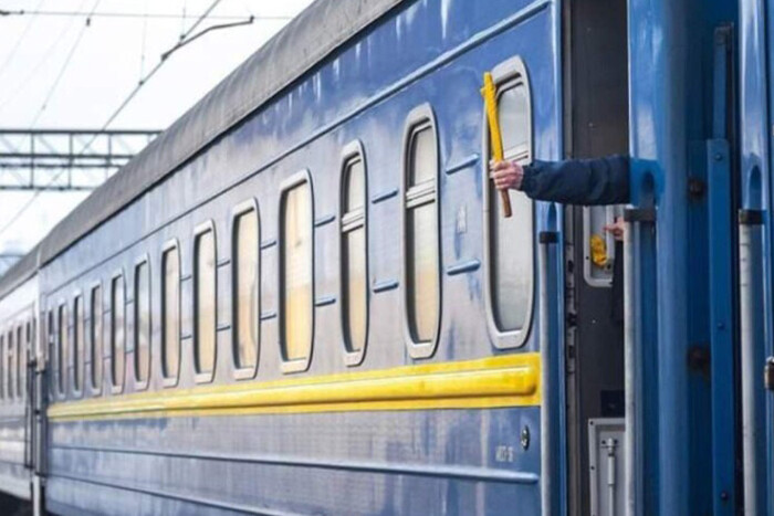 Обстріл потяга у Херсоні: «Укрзалізниця» повідомила нові деталі