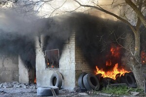 Через ворожі обстріли виникли пожежі