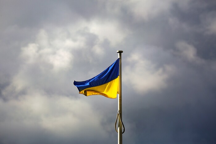 Суд Берліна скасував заборону на українські прапори 8 і 9 травня