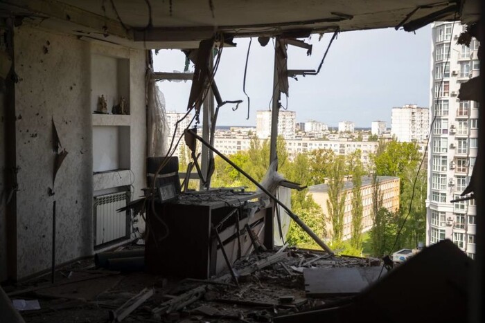 Атака дронів на Київ: власник зруйнованої квартири розповів, як вдалося вижити