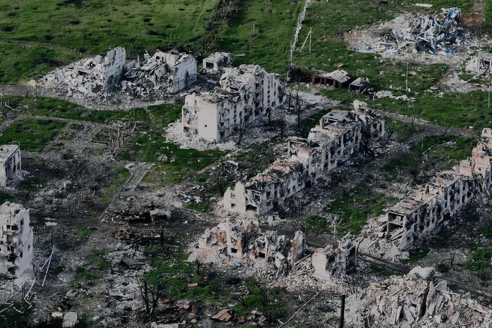 «Місто, якого більше не існує». У мережі з’явилися фото зруйнованої Мар'їнки
