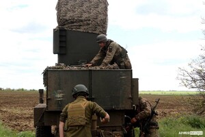 Полює на ворожу артилерію: ЗСУ показали роботу радара AN/TPQ-36 (фото)