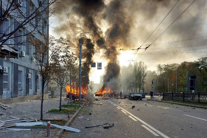 Вибухи у Києві та інших областях України, протести у Сербії: головне за ніч