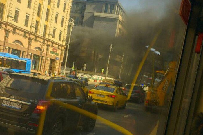 У центрі Москви спалахнув п’ятизірковий готель