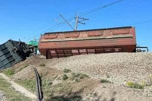 По данным росСМИ, подрыв железнодорожного полотна произошел недалеко от Бахчисарая в 8:20 утра