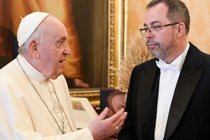 Посол України у Ватикані: Папа продовжує сприймати Росію як заблудлу вівцю