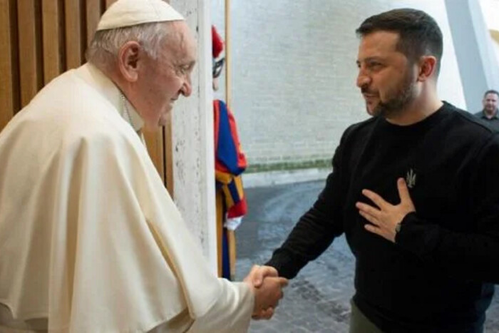 «Понтифік погодився за кілька хвилин». Посол України у Ватикані розповів, як готувалася зустріч Папи і Зеленського