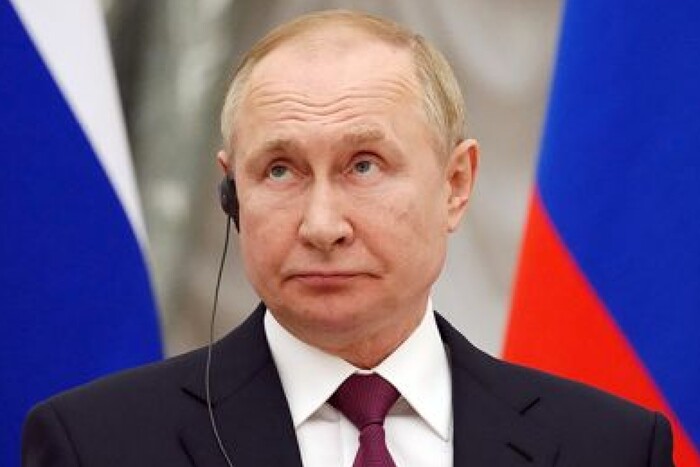 Путін оголосив про повне знищення Бахмута. Обіцяє всім нагороди