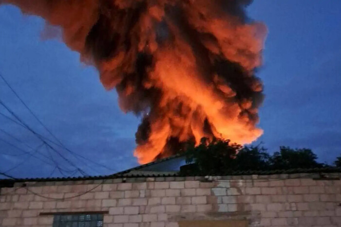 У російському Воронежі спалахнула сильна пожежа