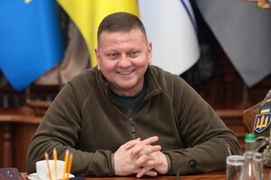 Пропагандисти заявили про поранення Залужного: Данілов відреагував 