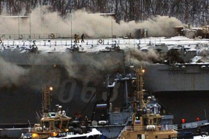 Пожар на единственном авианосце «Адмирал Кузнецов». Россия нашла виновных