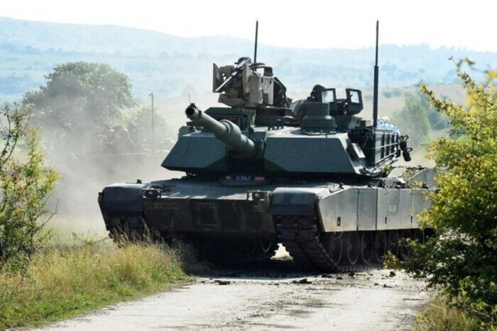 Украинские военные начали обучение на танках Abrams