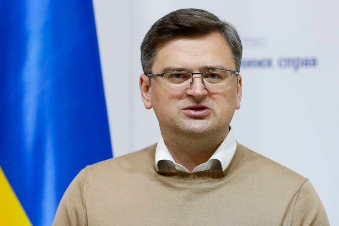 Кулеба закликав світ називати щоденні обстріли по Україні воєнними злочинами