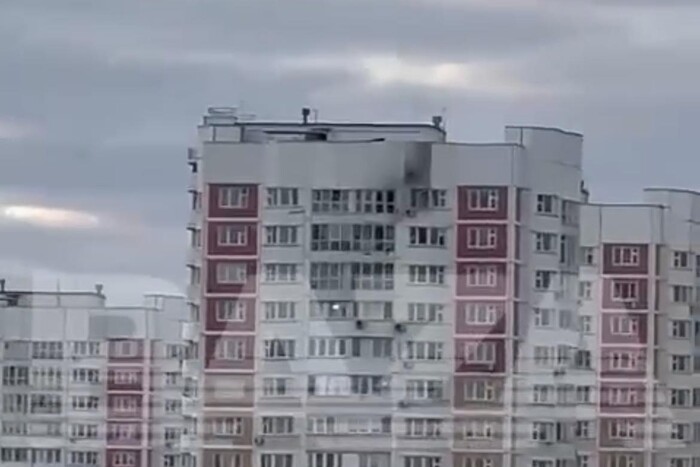 У Москві неподалік аеропорту прогримів вибух: кажуть про безпілотник (відео)