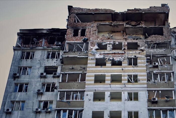 Нічна атака дронів на Київ: столична влада повідомила деталі