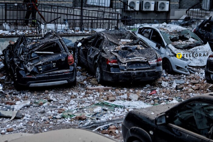 Утро в Киеве после ночной атаки: фото последствий шокируют